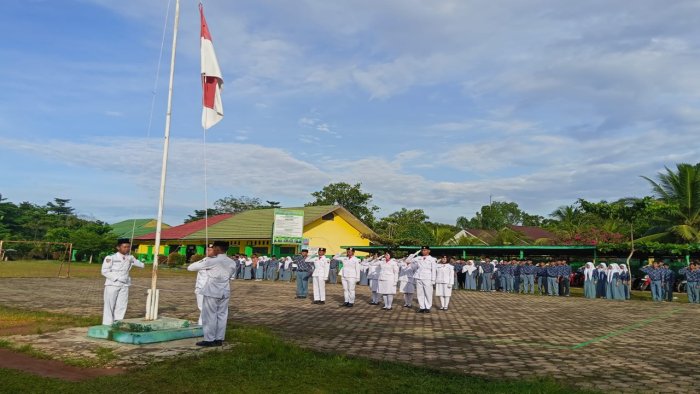 MAN 2 Batang Hari Peringati Hari Kesaktian Pancasila