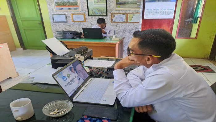 Operator MAN 2 Batang Hari Ikuti Rakor Persiapan TKA 2025