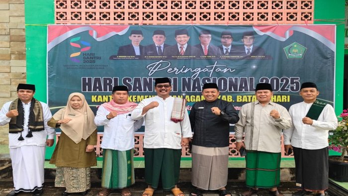 Kepala MAN 2 Batang Hari Hadiri Upacara HSN