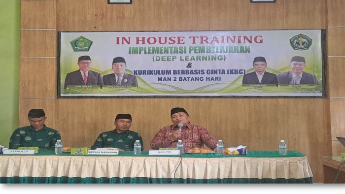 Kasi Penmad Batang Hari Buka Pelatihan Deep Learning di MAN 2 Batang Hari